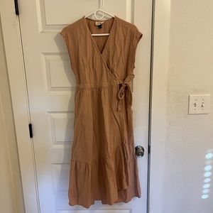 Universal Thread crinkle gauze wrap dress size M